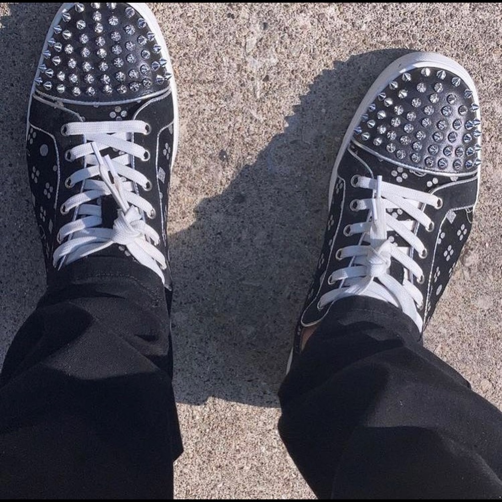 Im selling a pair of Christian Louboutin RedBottom